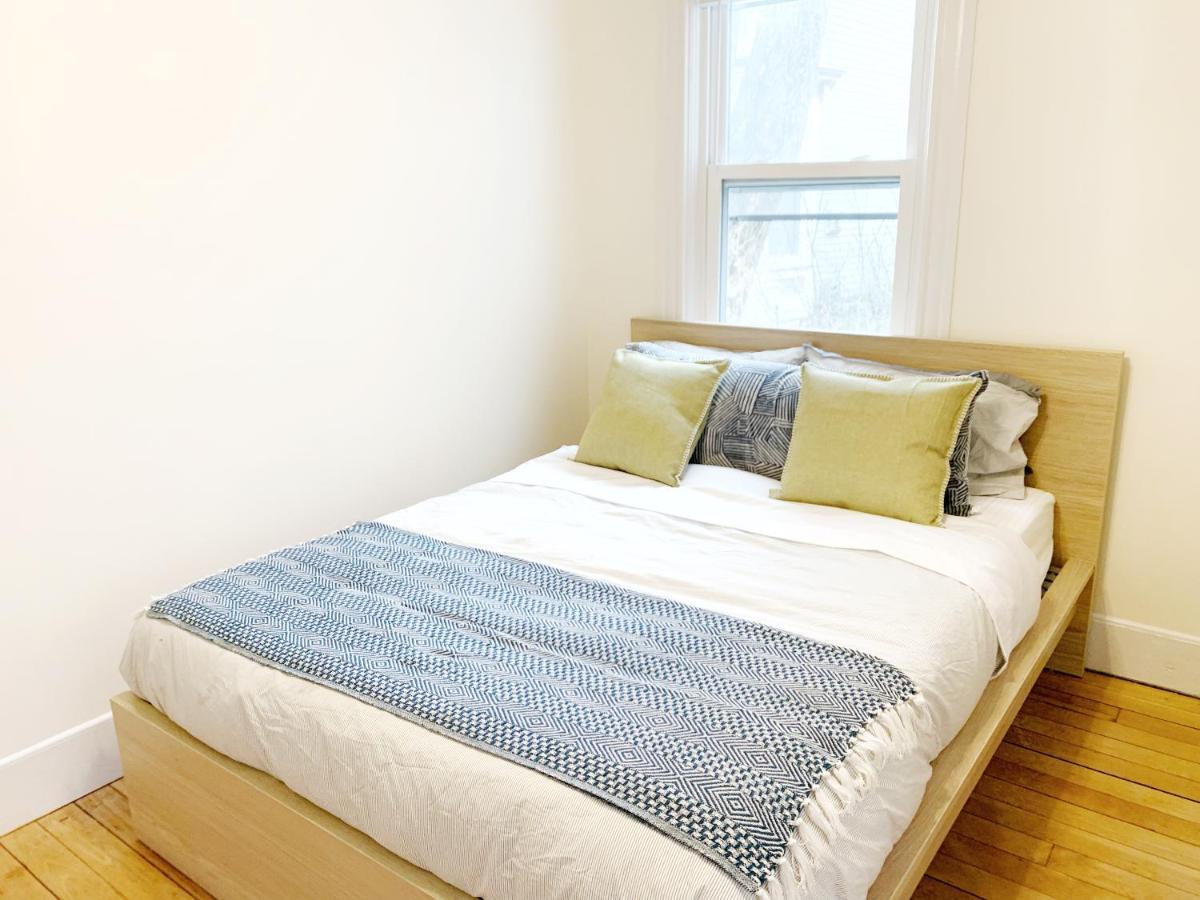 4 Bedroom Condo At Harvard Square And Harvard University Cambridge Exterior photo